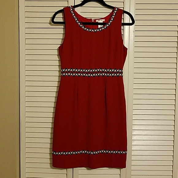 Red dress - Picture 3 of 4